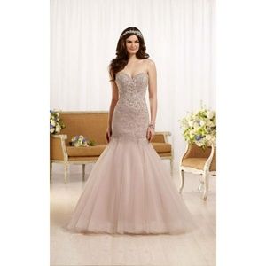 NEW ESSENCE OF AUSTRALIA Wedding Dress